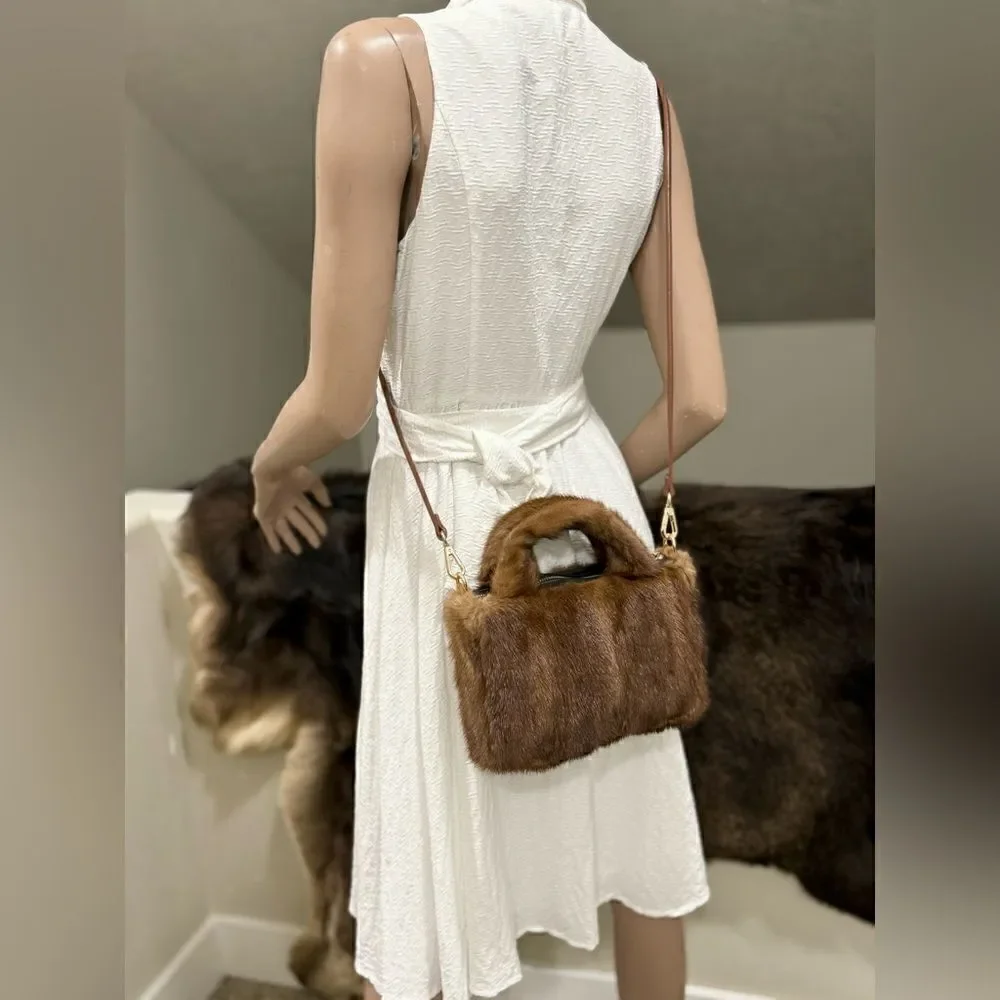 Handmade Real Muskrat Fur Top Handles Satchel With Mink Fur Flower Bag Charm
